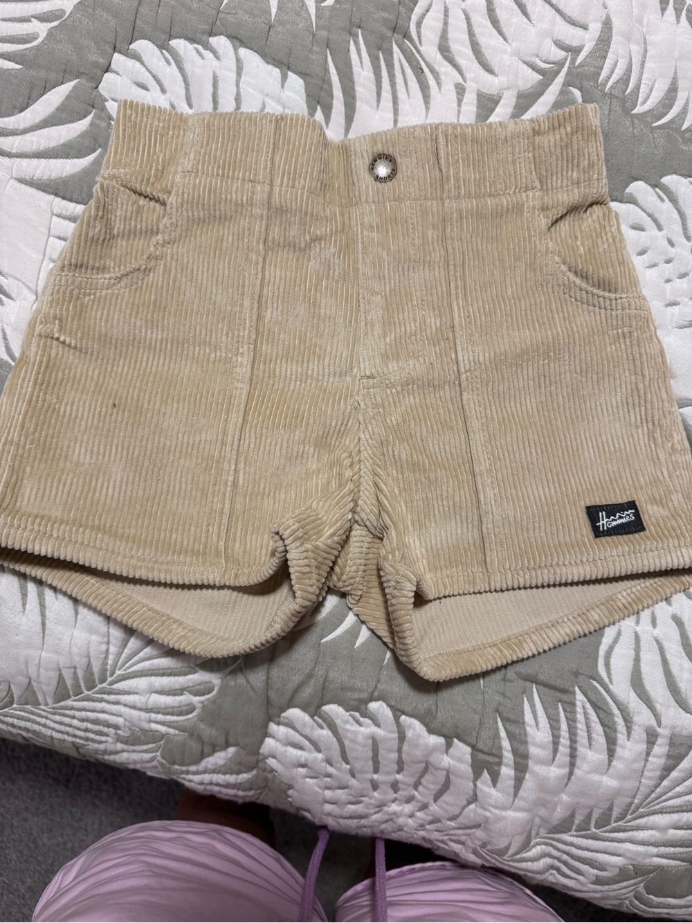 Hammies like new High-Rise Corduroy Shorts in Beige size 23